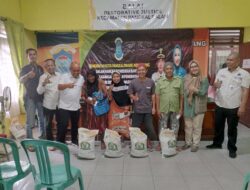 Wako Molen Salurkan Bantuan Beras ke Warga Pangkal Balam