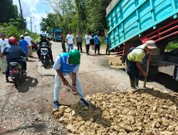 PLTU Air Anyir Dukung Baksos Hari Bumi Sedunia 2025
