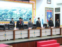 Sampaikan Tiga Rapenda ke DPRD, Gubernur Hidayat Tegaskan Arah Pembangunan Babel